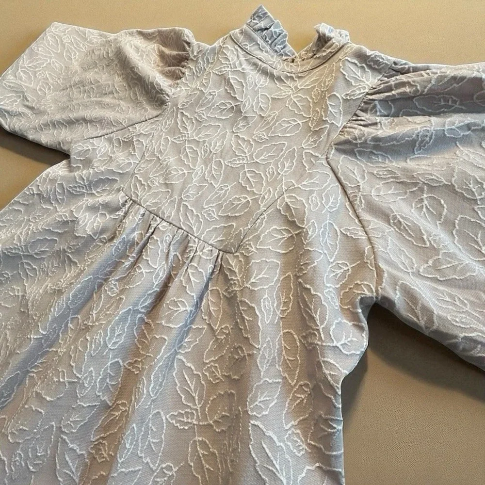 NWT Women's Umgee Jacquard Dress Small Beige Lace‎ Puff Sleeve Floral Boho Shift